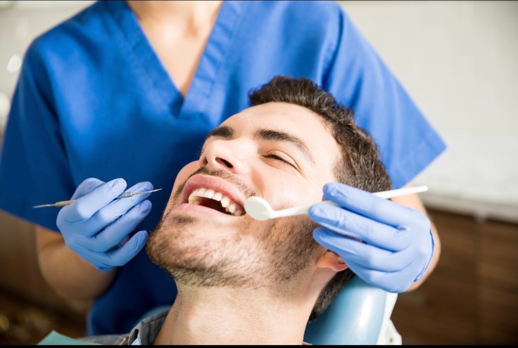 Novembro Azul: cirurgiã-dentista reforça cuidados com a saúde dos&nbsp;homens