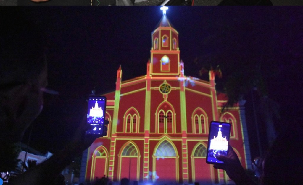 Natal Iluminado encanta São José do&nbsp;Egito