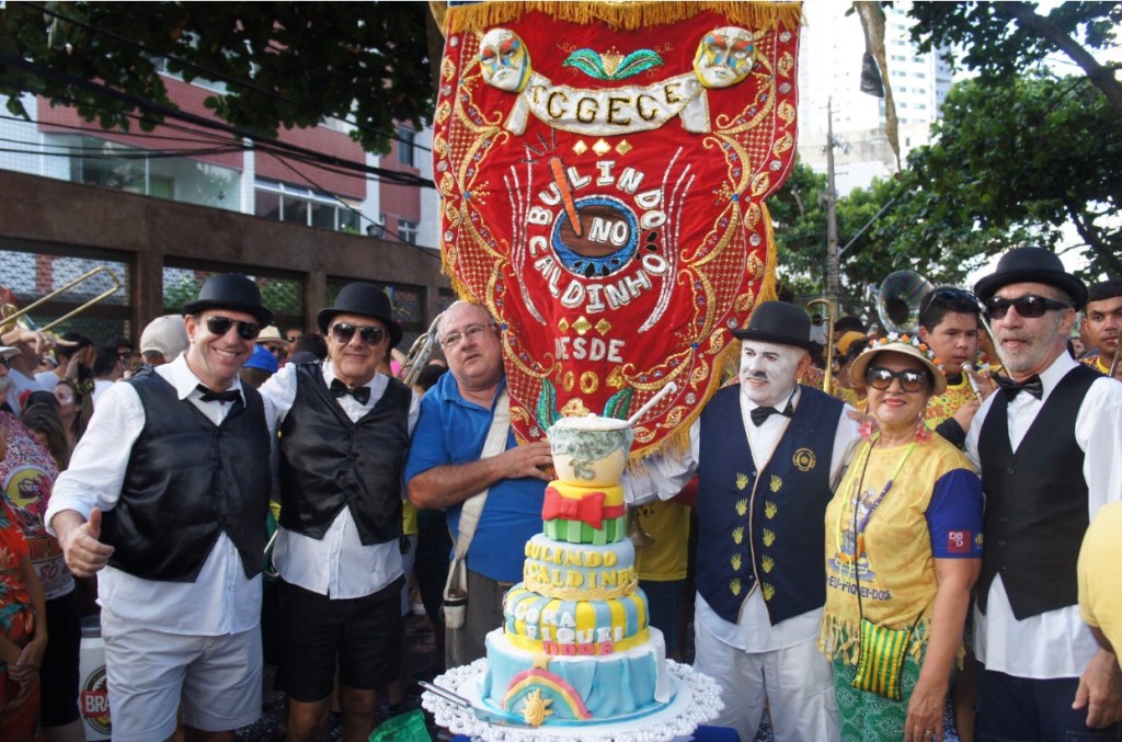 Bulindo no Caldinho celebra 20 anos e anima Carnaval de Boa Viagem com saída da rua&nbsp;Setúbal