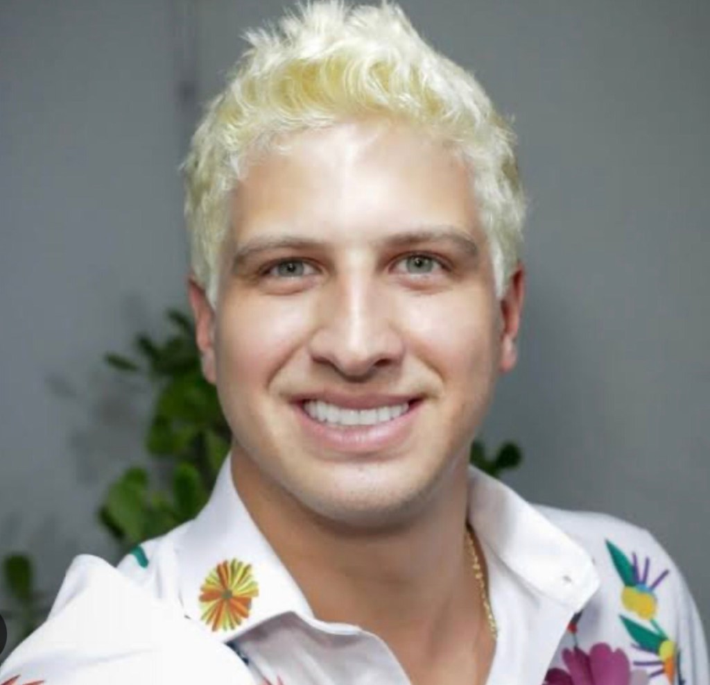 João Campos “nevou”. Prefeito surpreende e adere à moda: Cabelos loiros em 43 minutos conquistam as redes&nbsp;sociais