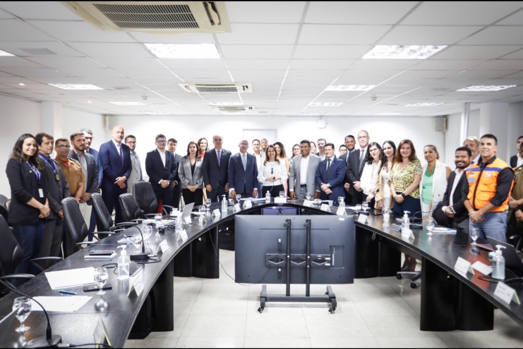 Raquel Lyra comanda reunião do Juntos pela Segurança para monitorar índices no&nbsp;Estado