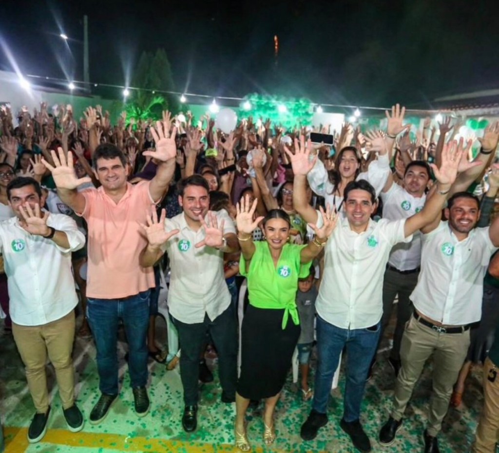 Silvio Costa Filho endossa filiação de Jordânia Siqueira ao Republicanos em prestigiado evento político, em&nbsp;Itapetim