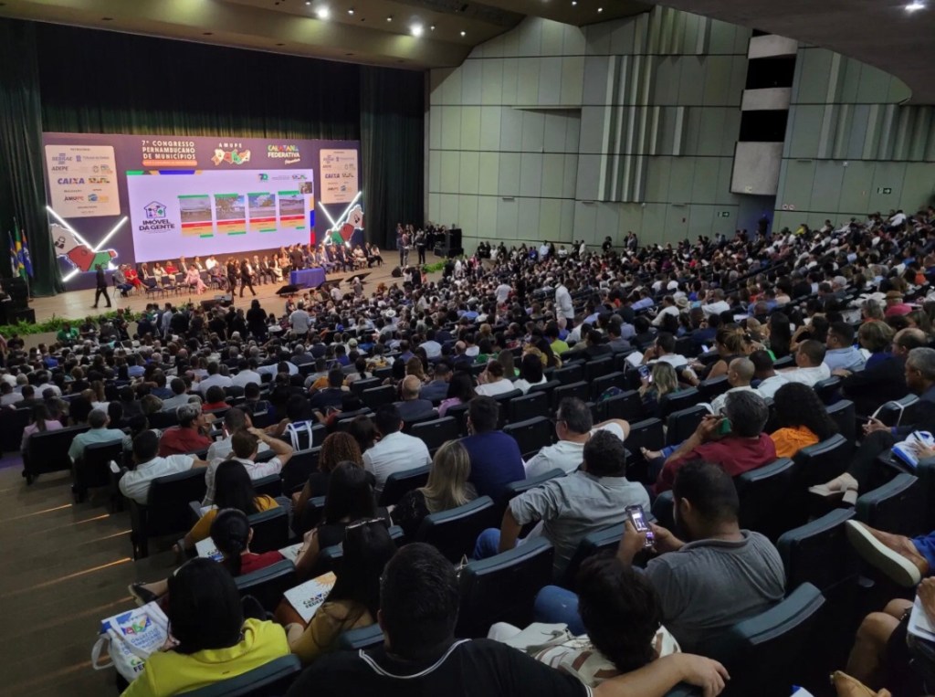 7º Congresso Pernambucano de Municípios inicia com discursos de união e excelência na gestão&nbsp;pública