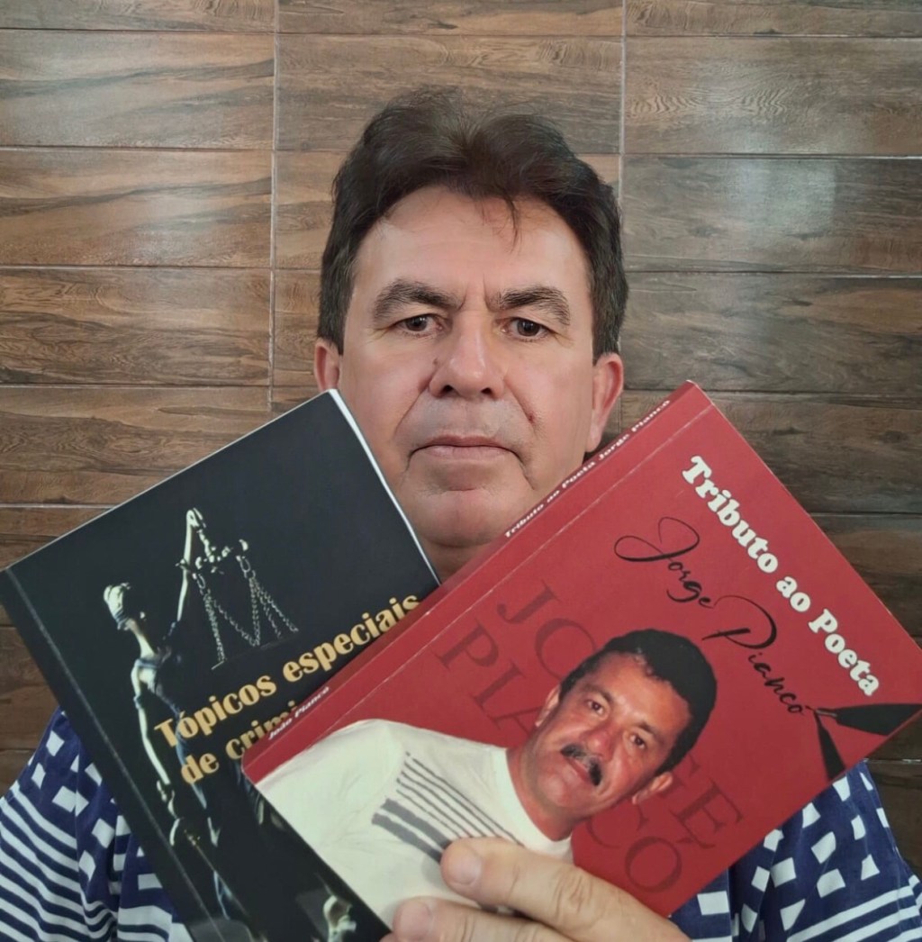 João Piancó lança dois novos livros em evento cultural em&nbsp;Itapetim