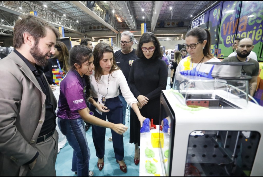Raquel Lyra destaca apoio  ao empreendedorismo local em feira do&nbsp;Sebrae-PE