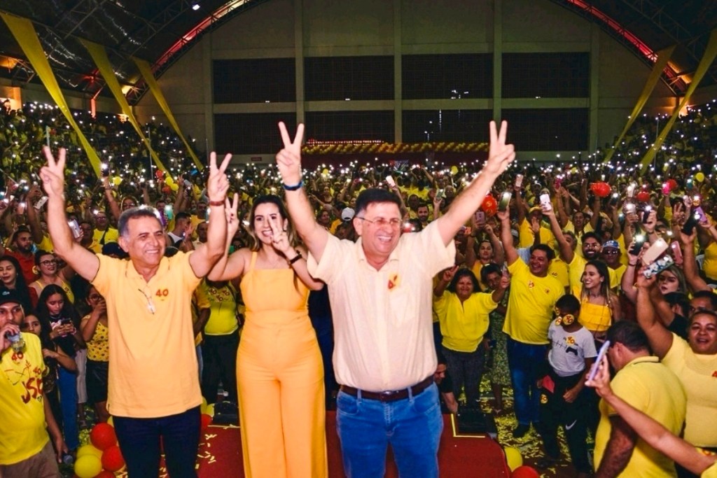 Convenção da Frente Popular oficializa Aline Karina e Chico de Laura em&nbsp;Itapetim