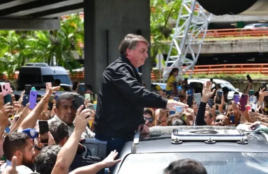 Bolsonaro desembarca no Recife e cumpre agenda em diversas cidades do&nbsp;Estado