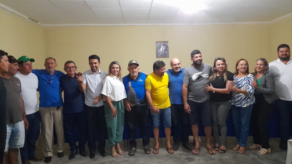Anderson Lopes e Jordânia Siqueira visitam Associação dos Vaqueiros de Itapetim e assumem compromissos com a&nbsp;classe