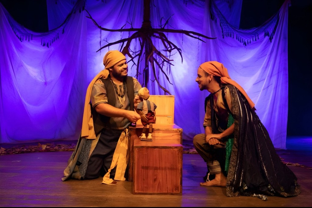 Sesc Caruaru recebe “Quatro Luas”, do Bando Coletivo de Teatro&nbsp;(PE)&nbsp;