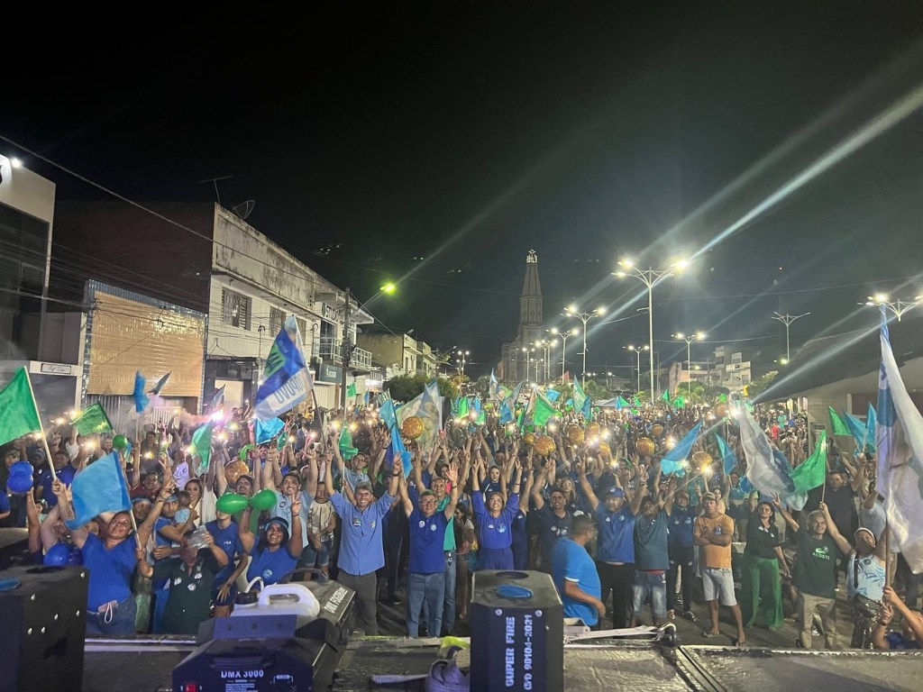 Carreata  em  Itapetim reúne multidão em apoio a Anderson Lopes&nbsp;(PSDB)
