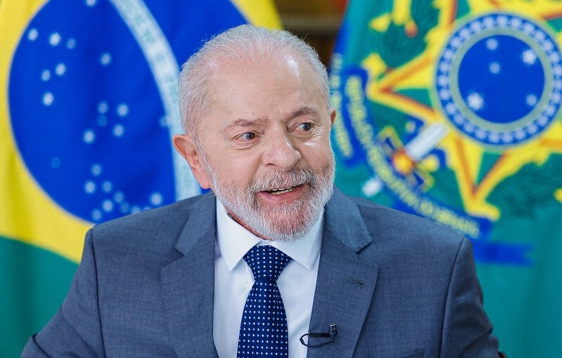 Presidente Lula passa por cirurgia de emergência em São Paulo após hemorragia&nbsp;intracraniana