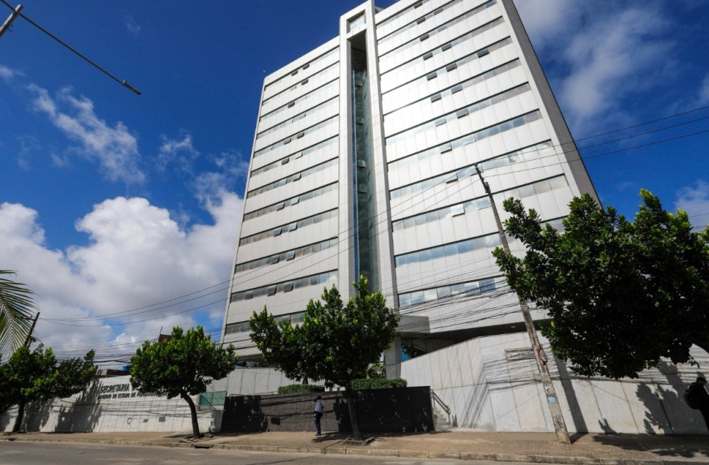 Governo de Pernambuco encerra ano com economia de R$ 17,6 milhões em custos com energia&nbsp;elétrica