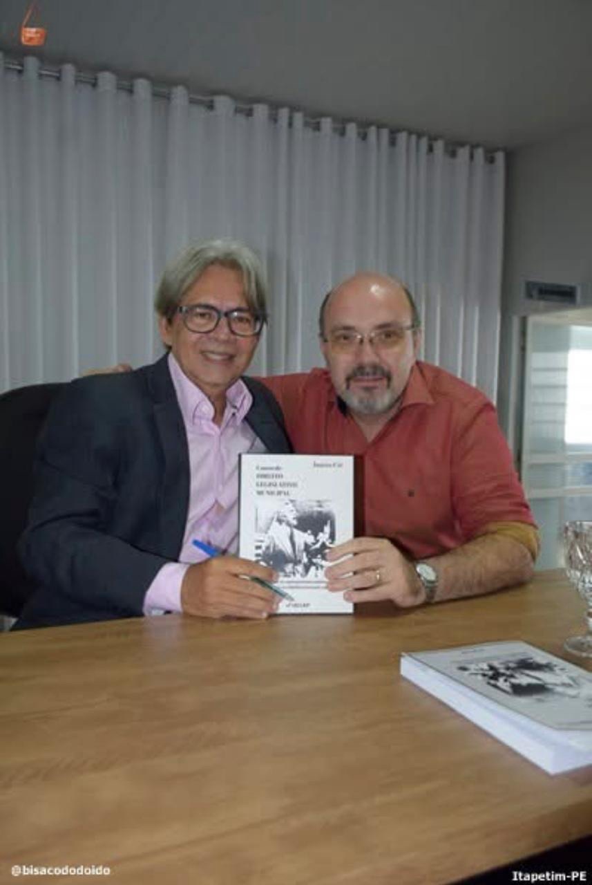Lançamento de livro em Itapetim homenageia ex-senador Marcos&nbsp;Freire
