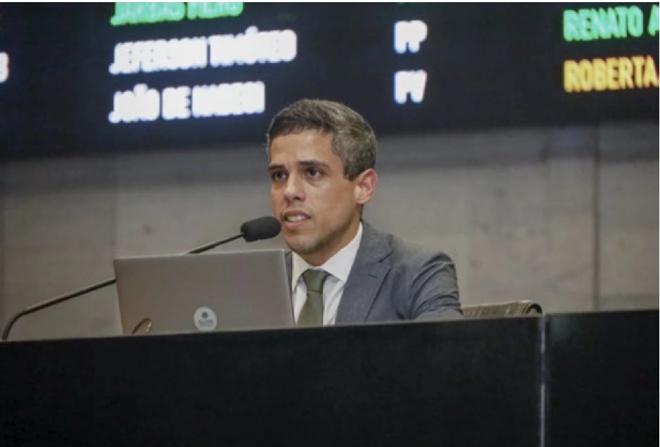 URGENTE – Justiça determina retorno de Jarbas Filho à liderança do MDB na&nbsp;Alepe