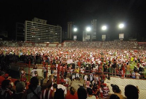 Náutico garante acesso e torcida faz festa nos Aflitos; Ponte Preta, Londrina e São Bernardo também sobem para a Série B&nbsp;2026
