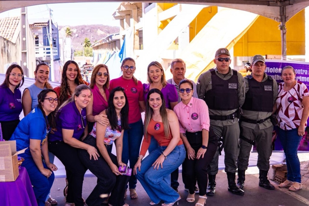 Itapetim realiza panfletagem do Outubro Rosa com ações de saúde e combate à violência contra a&nbsp;mulher
