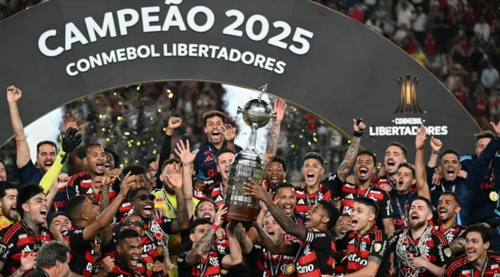 É tetra! Flamengo vence o Palmeiras na final e conquista o 4º título da Libertadores na&nbsp;história