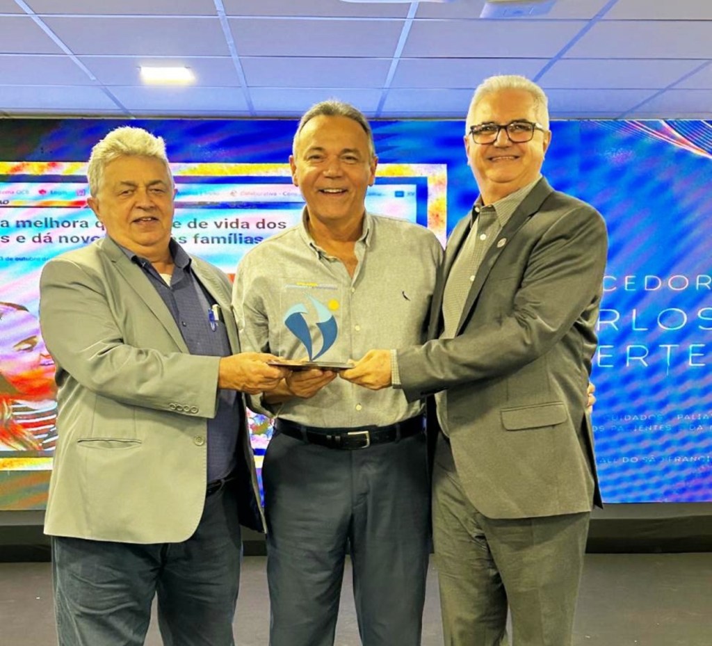 Carlos Laerte vence pela 2ª vez o Prêmio de Jornalismo Cooperativista de&nbsp;PE