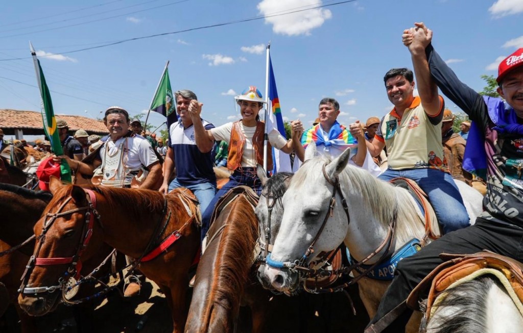 Governadora Raquel Lyra prestigia 67ª Missa do Vaqueiro de&nbsp;Floresta