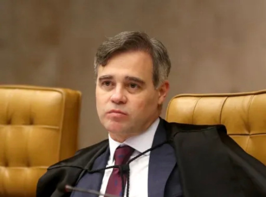 Após 2 anos parado, ministro André Mendonça(STF) reabre inquérito que investiga Paulinho da&nbsp;Força