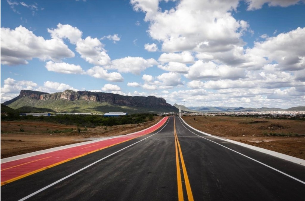 Governo de Pernambuco atinge 1.500 kms de estradas&nbsp;recuperadas