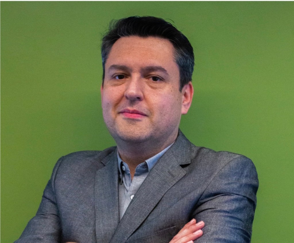 Artigo – Do condomínio à estrada: a nova geografia da recarga elétrica no&nbsp;Brasil