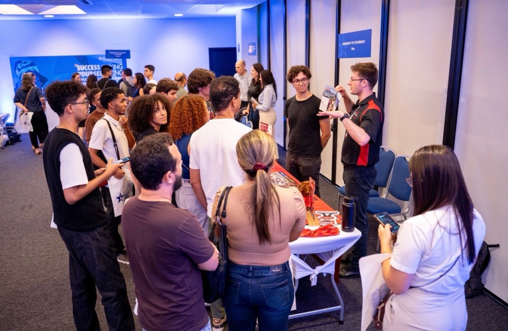 Com oportunidades de estudo nos EUA, feira gratuita de Universidades Americanas chega ao&nbsp;Recife