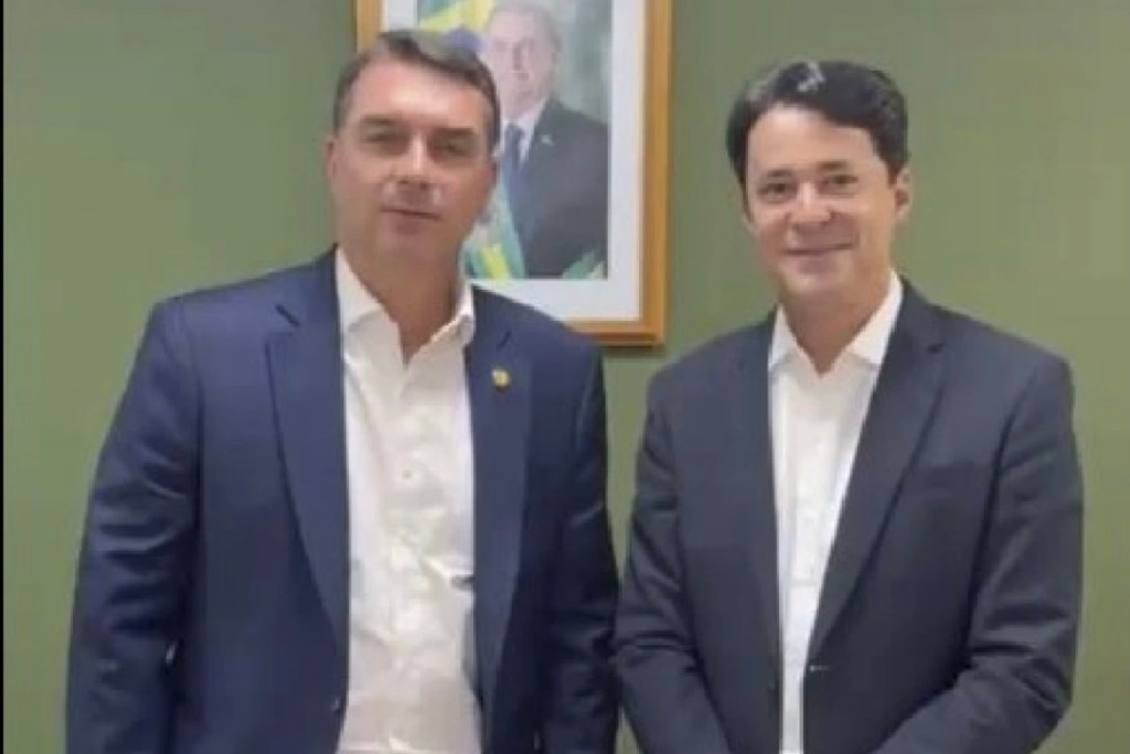 Flávio Bolsonaro convoca Anderson Ferreira ao Senado e reforça estratégia do PL em&nbsp;PE