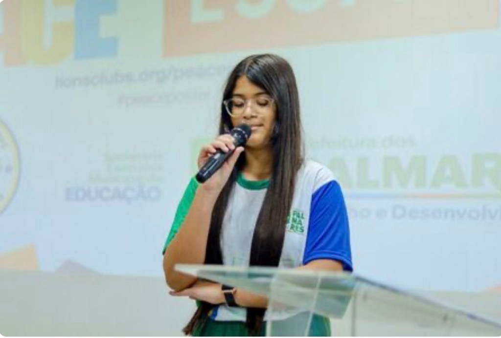 Estudante de Palmares faz história e se torna a 1ª brasileira a vencer concurso internacional de redação sobre a&nbsp;paz