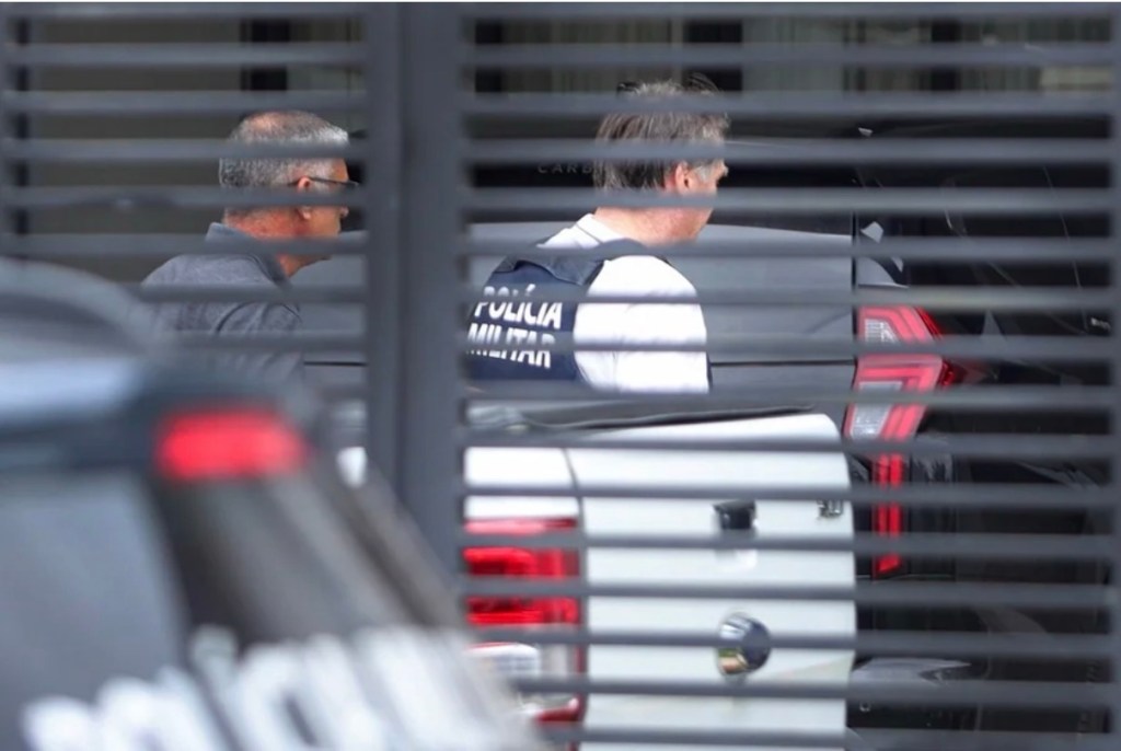 Ex-aliado de Bolsonaro, apresenta Projeto de Lei que amplia possibilidade de prisão domiciliar para condenados acima de 70&nbsp;anos